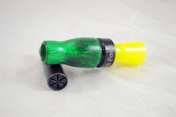 OTR-032 Green Pearl-Black-Yellow Mouth Left