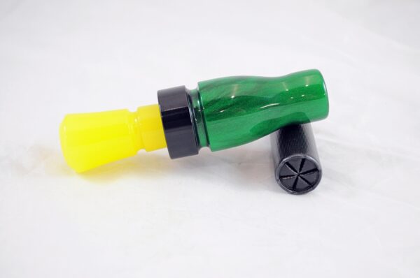 OTR-032 Green Pearl-Black-Yellow Mouth Right